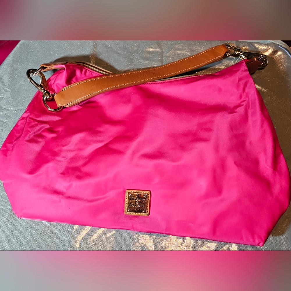 NWOT Dooney & Bourke Shoulder Bag